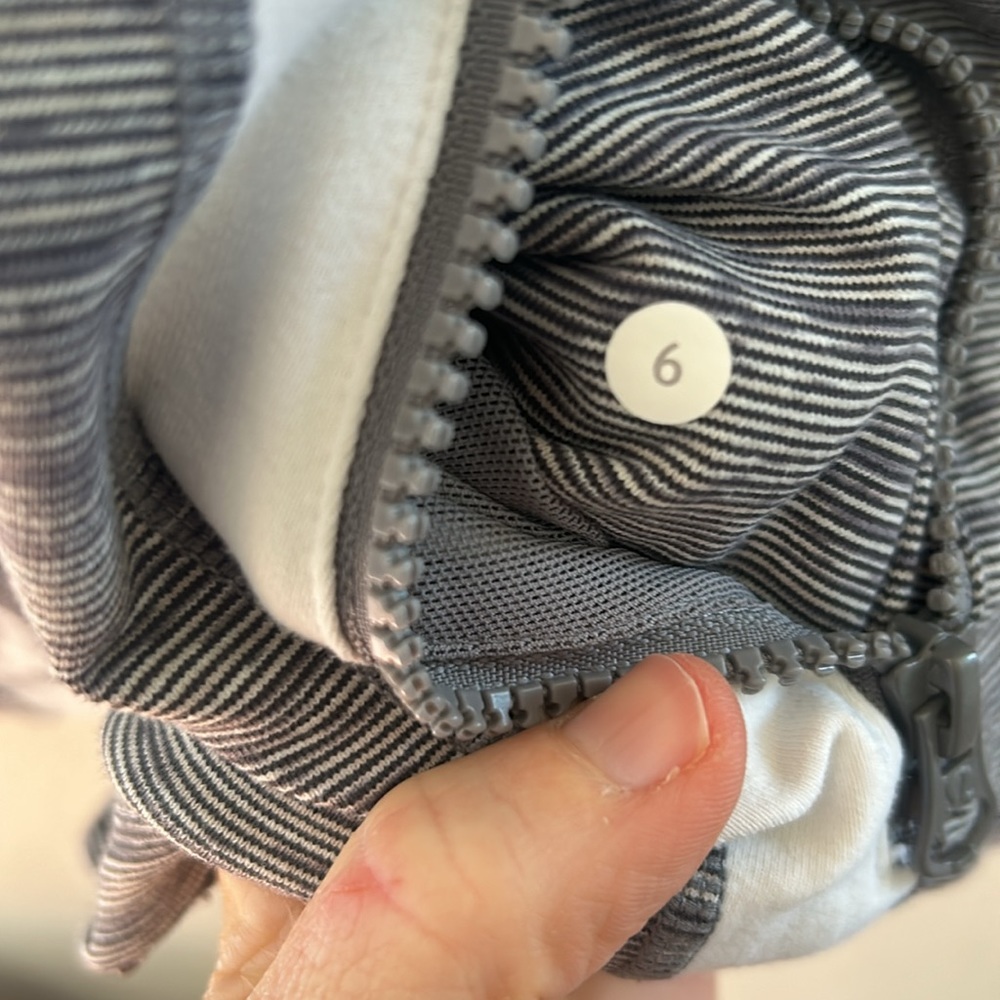 Lululemon Define Jacket - Picture 2 of 4